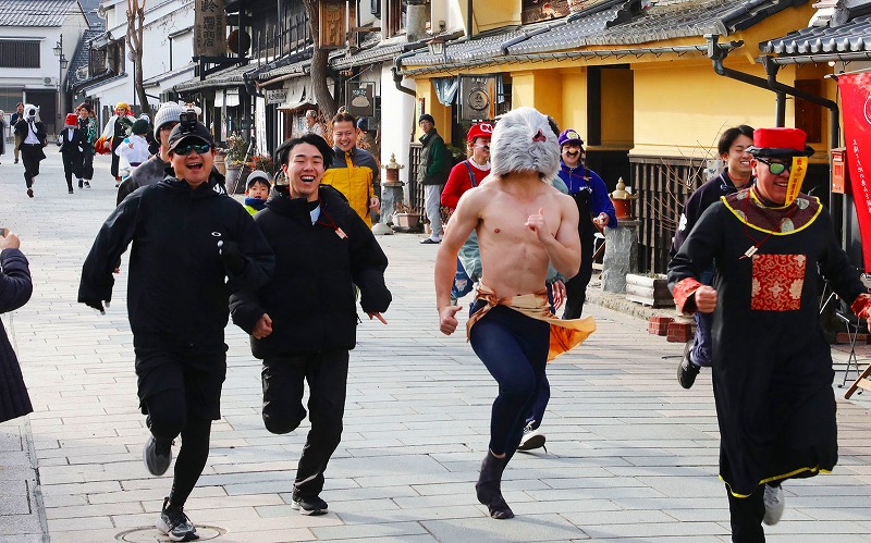 上田市の柳町を駆け抜ける「福柳神」2024が開かれる！ ☆岡崎酒造前