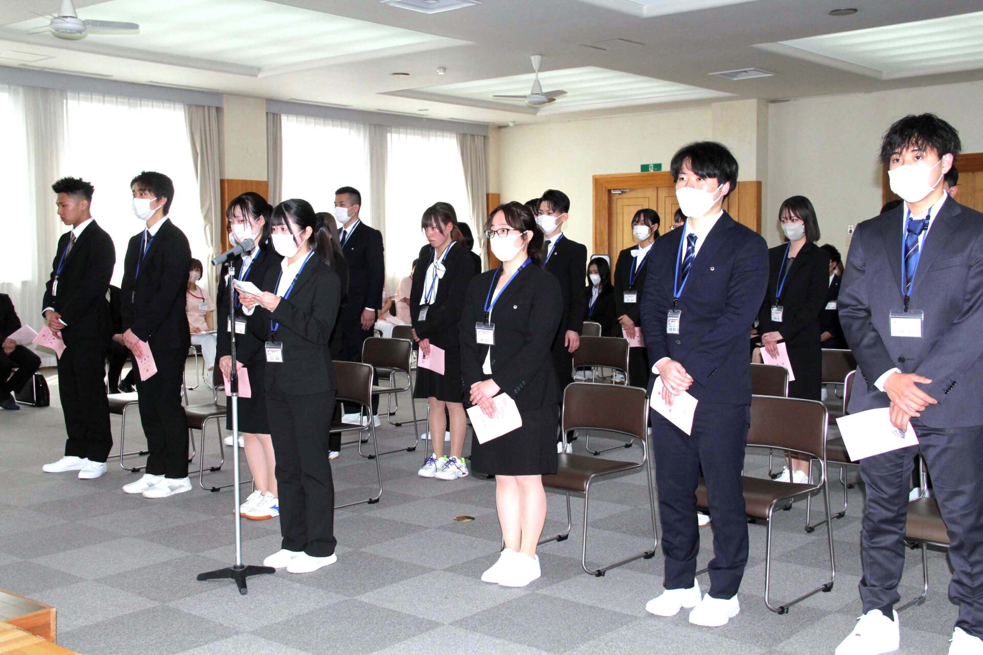 上田市の上田看護専門学校が、看護学科3年課程の「入学式」2024を開く